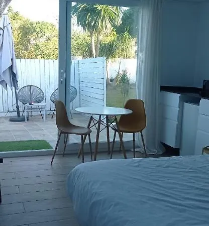 Y Kai (adults Only) Marbellac