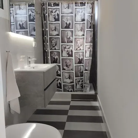 Apartman Y Kai (adults Only)